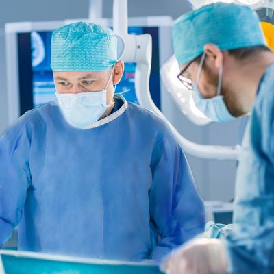 Materiale non tessuto del Livello 2 lavabili riutilizzabili protettivi non chirurgici dell'abito di isolamento